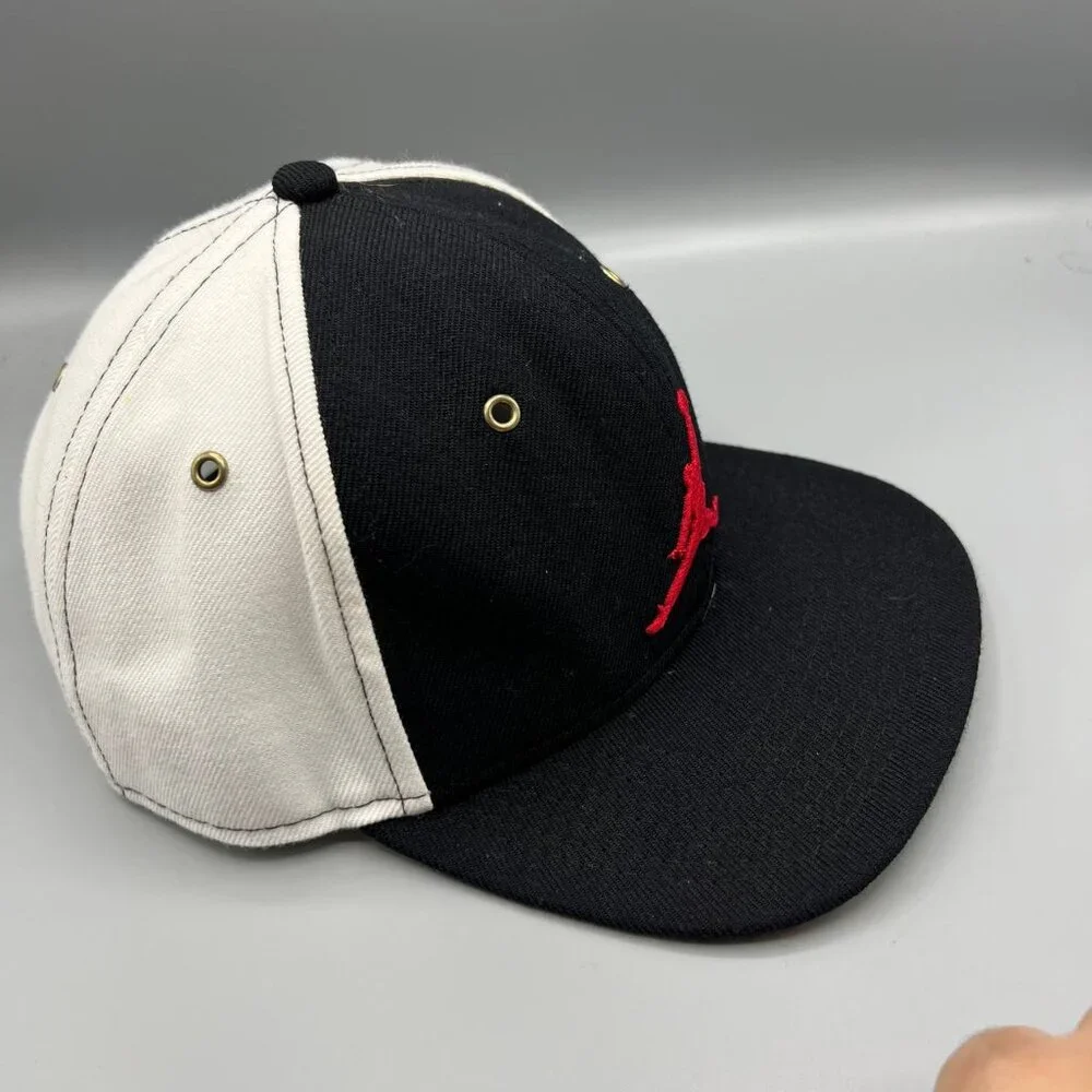 Air Jordan Hat Men Black White Embroidered Red Logo Jumpman Snap‎ Back Cap
